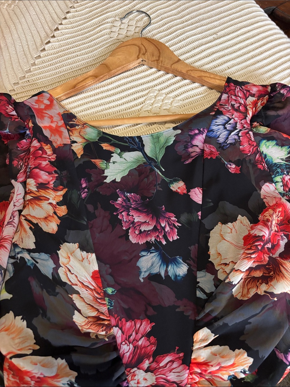 Black Floral Long-Sleeve Mini Dress - Picture 10 of 13